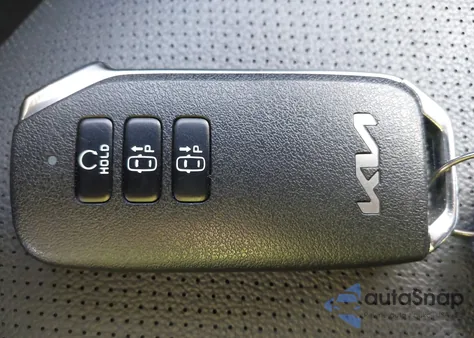 2023 Kia Sportage Plug-In Hybrid X-Line Prestige from USA, damaged, VIN KNDPZDAH5P7107000